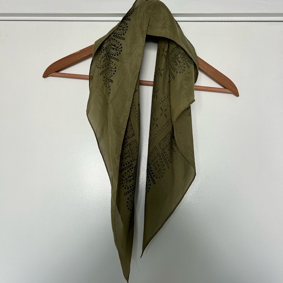 Ozma silk scarf - Picture 2 of 3